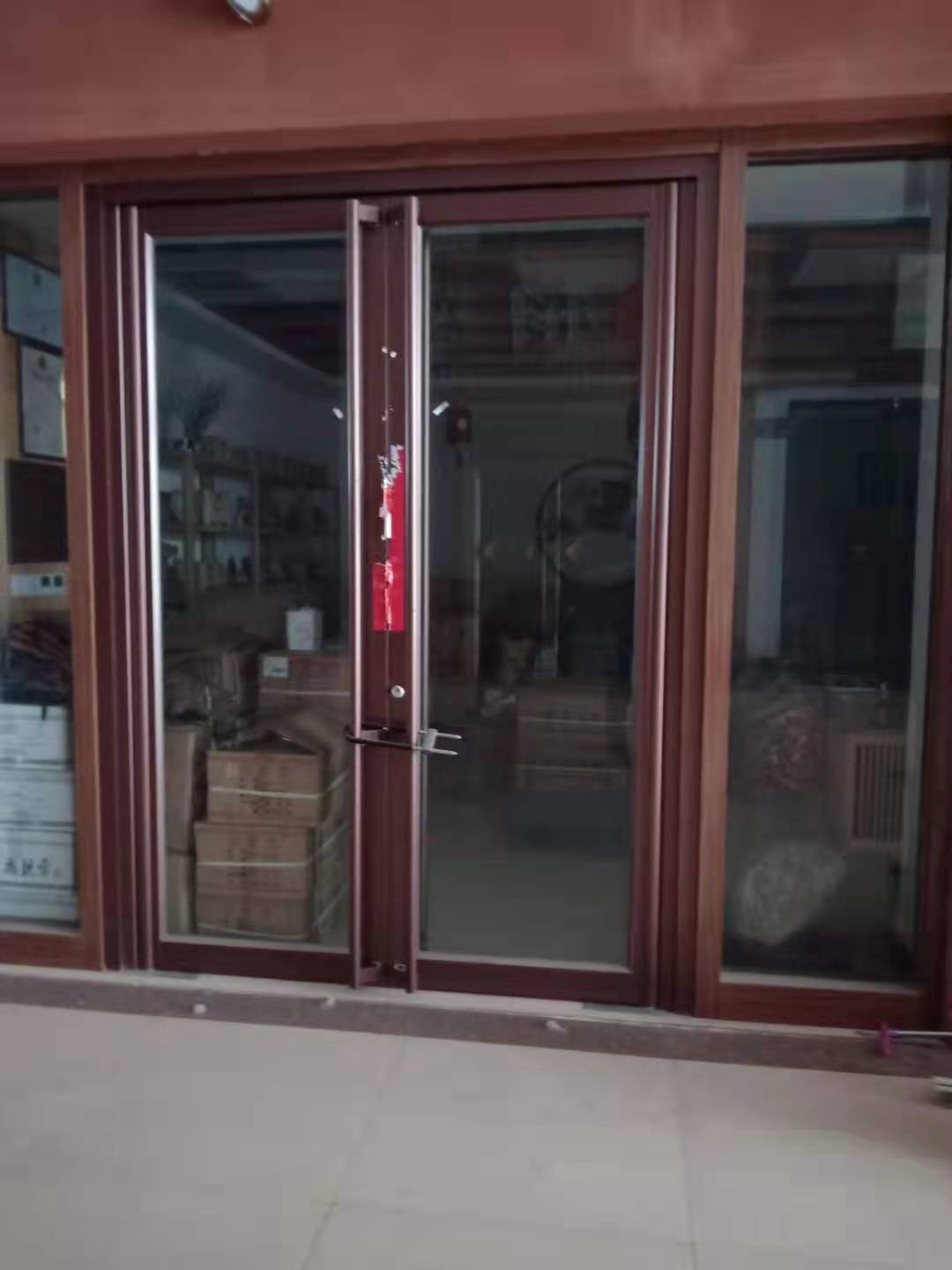 肯德基門配件選擇應(yīng)該注意什么？